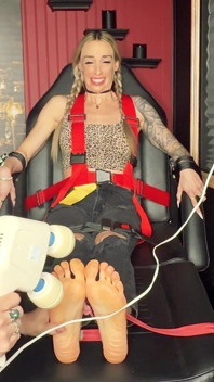 Bondage kittla förhör: Mars Solo och Harmony