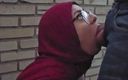 MiaNIqab: Blowjob at the Entrance of the House Mia Niqab