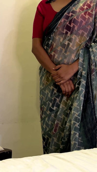 Huge Ass Indian Kamwali Blowjob and Ride Landlord Son Big Dick