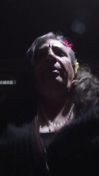 Frech Reife Transvestit Hat Eine Nacht Draußen, Öffentliche Masturbation