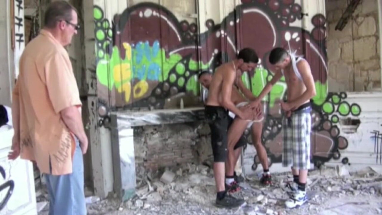 Discret Cruising sex: Eşcinsel ve heteroseksüel ile açık havada gezerken grup seks