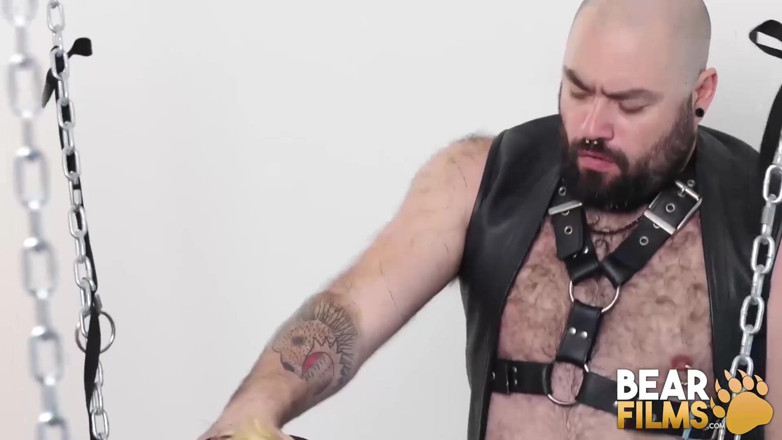 Bear Films: BEARFILMS BDSM Bareback With Bear Silian And Tom Fox