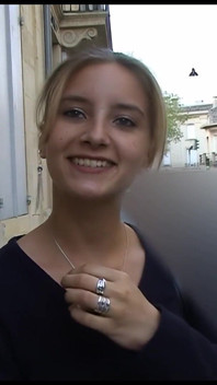 Tímida menina de 19 anos faz seu primeiro casting nu