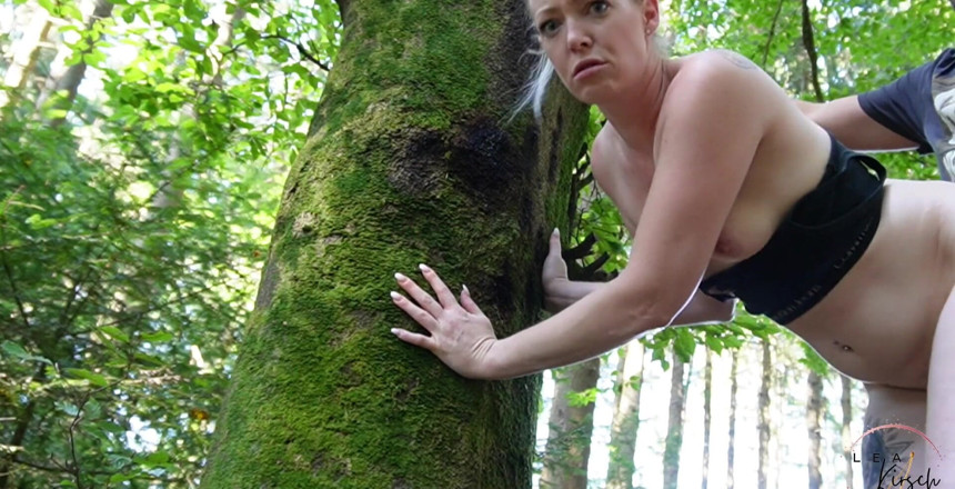 Lea Kirsch: Nuovo video: presa senza mani mentre fa jogging! Escursionista mi...