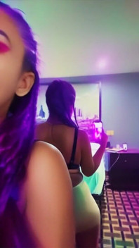 Sexy arsch-latina, rauchpause während des freitags-fick-festival