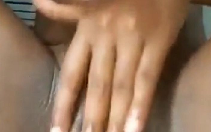 Dick sucker: Jovem ugandense ébano mostrando seu prússia rosa