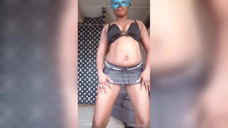Pornbabe porn video – Right in My Sitting Room