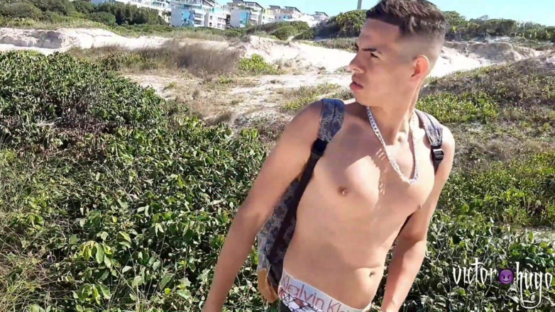VictorHugo: Tourist asks for information and makes hot fuck on the...