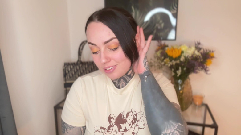 Miss Valentina: Cucked av min undergivna pojkvän