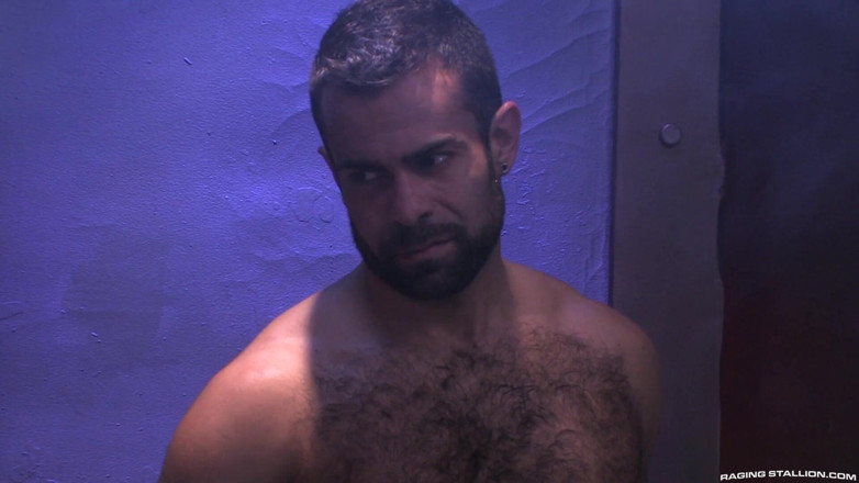 Raging Stallion: Hotter Than Hell Bahagian 2