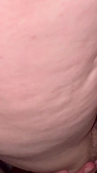 Ungeplante Hitze im Badezimmer mit Stiefmama