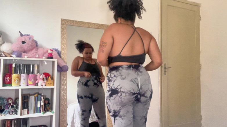 Cutiepiie Chubby: BBW poranna rutyna, pierdy toalety i joga