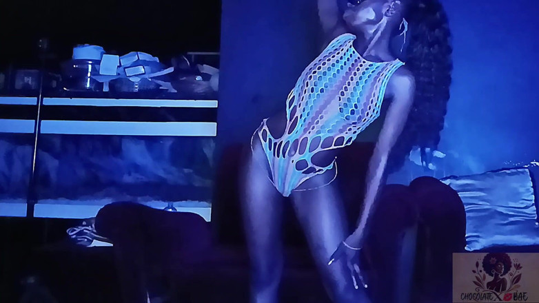 Naturelle Chocolat: Selepas sesi lapdance beruap itu, saya sangat basah, bocor jadi...