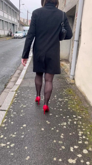 Maitresse Clara: I Make Him Tap...