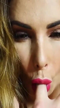 Fantasía de agente inmobiliario, Paige Turnah hará cualquier cosa