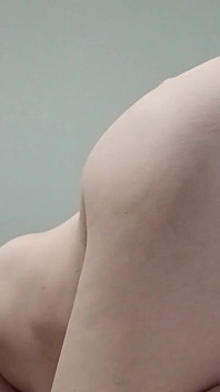 내 보지를 동시에 먹는 두 여친