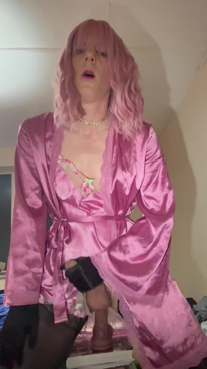 Jessica silk: Jess Silk chevauche un gode