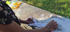 SafeRosebush8: 妻の白いブラとピンクのパンティを使った入浴ポルノビデオ