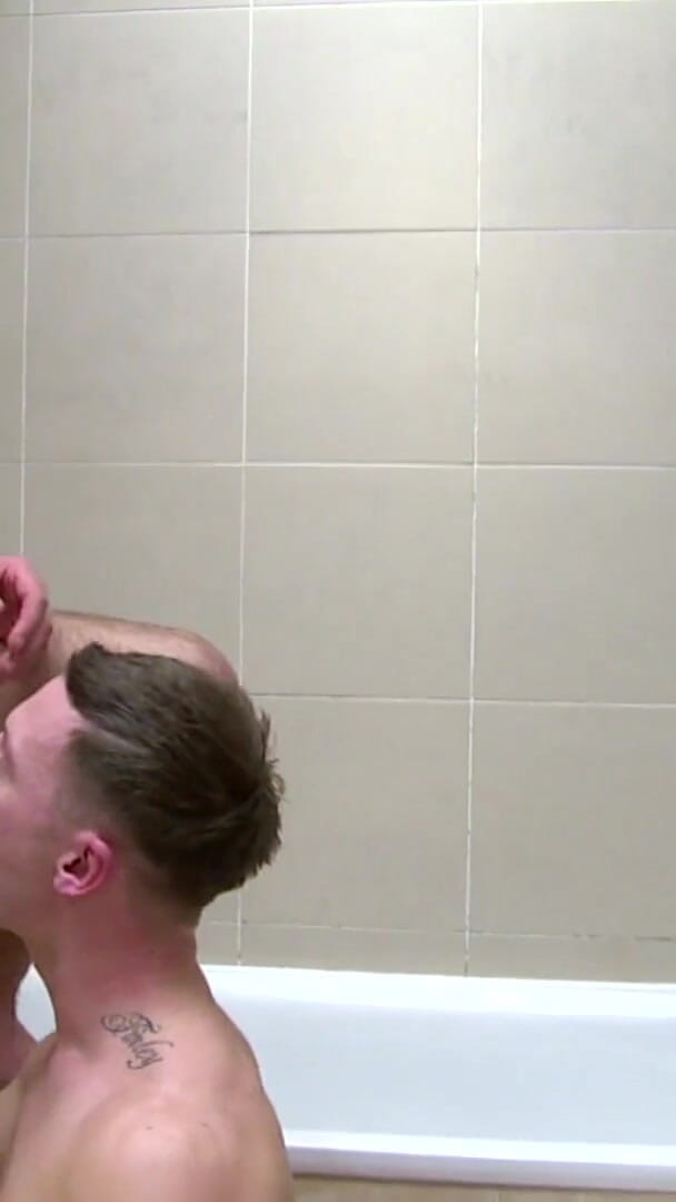 Theo Reid & Dan Broughton, relaxing sex in a hot tub, with the romantic candles (Macho Guys)