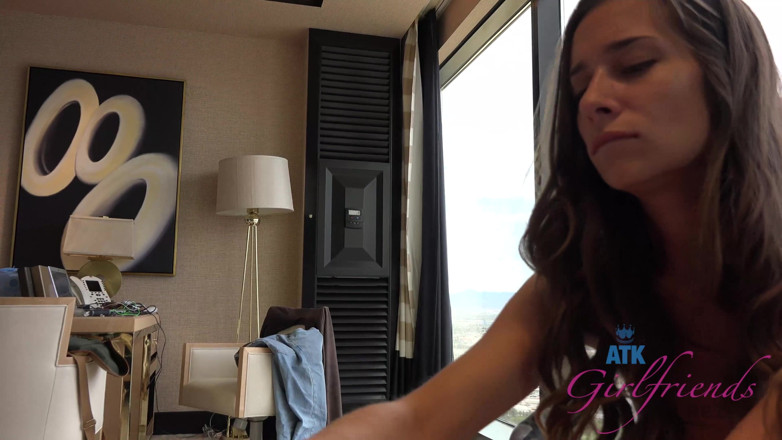 ATK Fans (Girlfriends): Virtual Vacation Las Vegas com Cassidy Clain 3/3