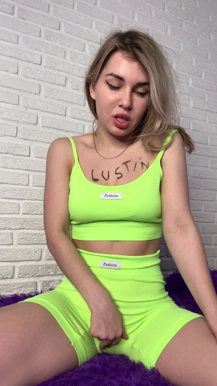 Misty Phoenix: Ich wollte immer das sperma meines stiefbruders in mir fühlen