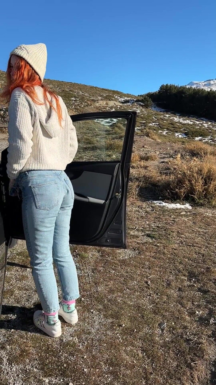 Sheryl X Sinclair: The Most Full Outdoor Pissing Compilation 2025!