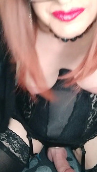 Trans suka gra i orgazm