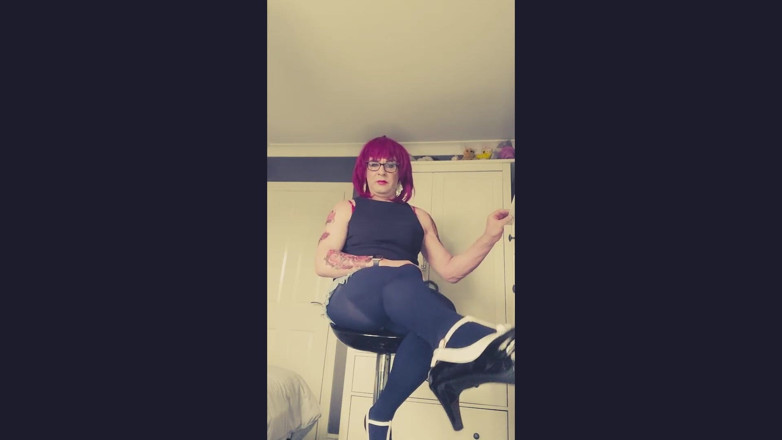 Juniperberi29: punk slut xxxx