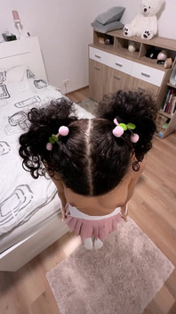 4'7 with Tiny Titties... Do You Like It?