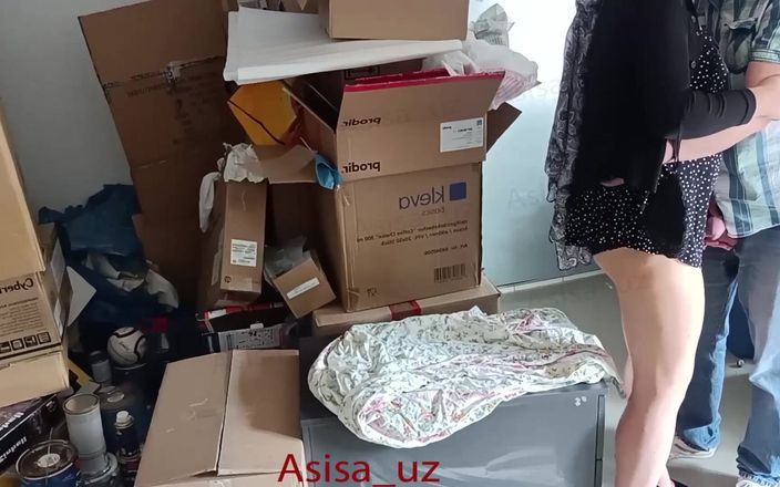 Asisa uz: Đụ trong phòng lưu trữ của bạn trai