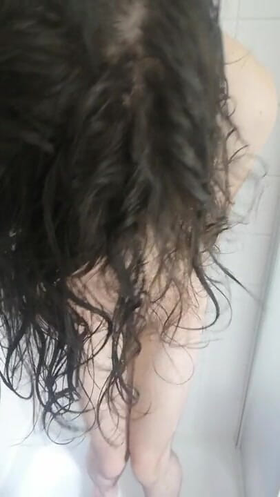 Theresa Si: Theresa si sissygasmus in der dusche
