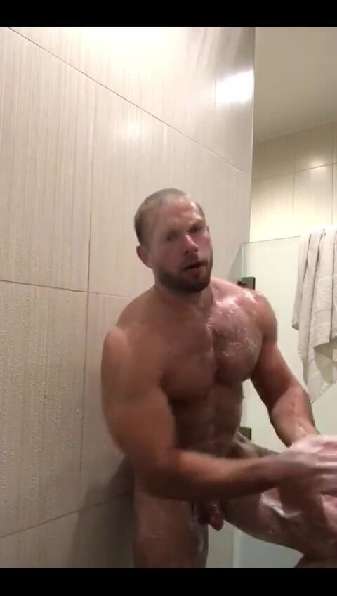 Leo Bayne: Lihat My Bud