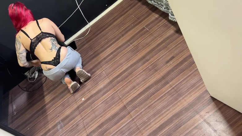 Lucas Neitan: Camila Vegas Voyeur Faxina Interrompida - Surpresa Na Cara E No...