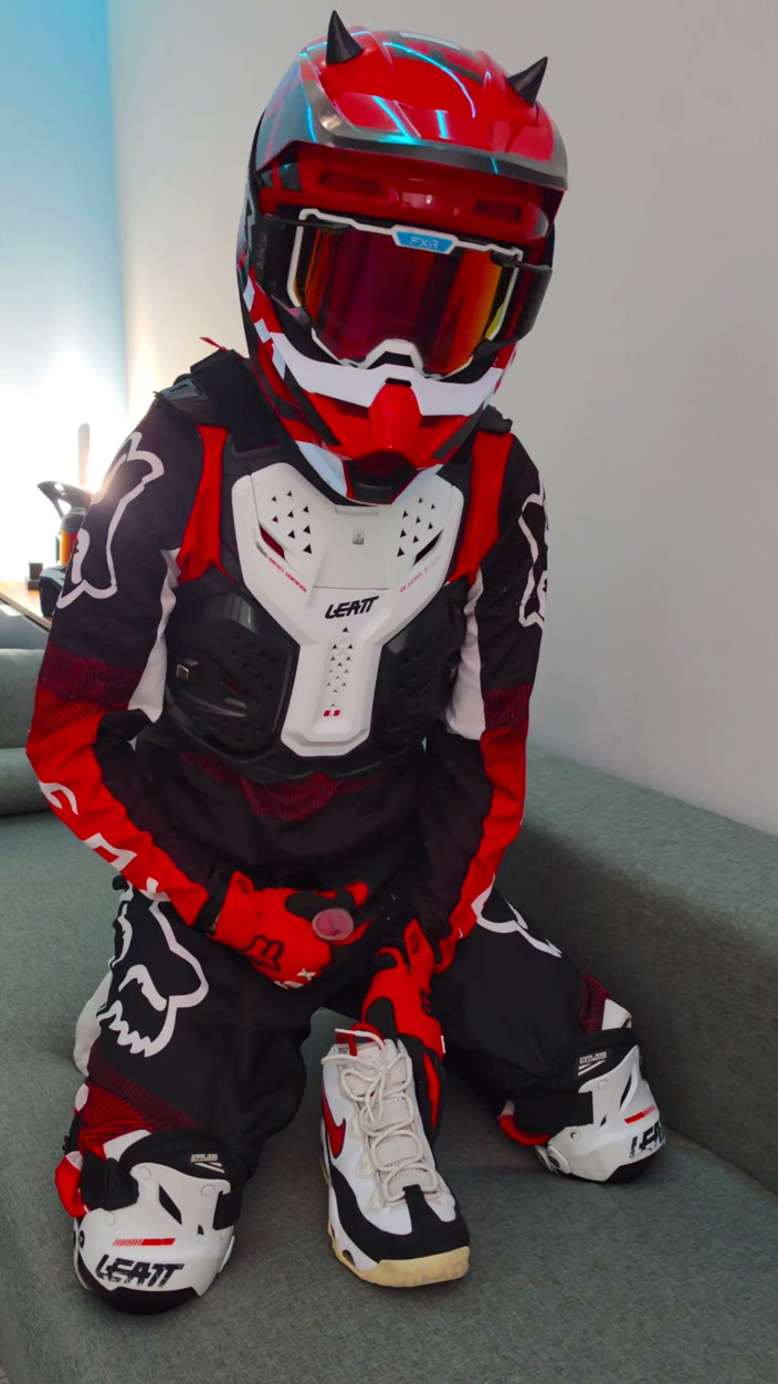Sneakersmax98: Enjoyed Fucking Nike Sneakers While Wearing a Motocross Suit