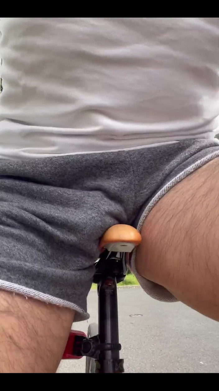 Japanese daddy: J’adore faire du vélo