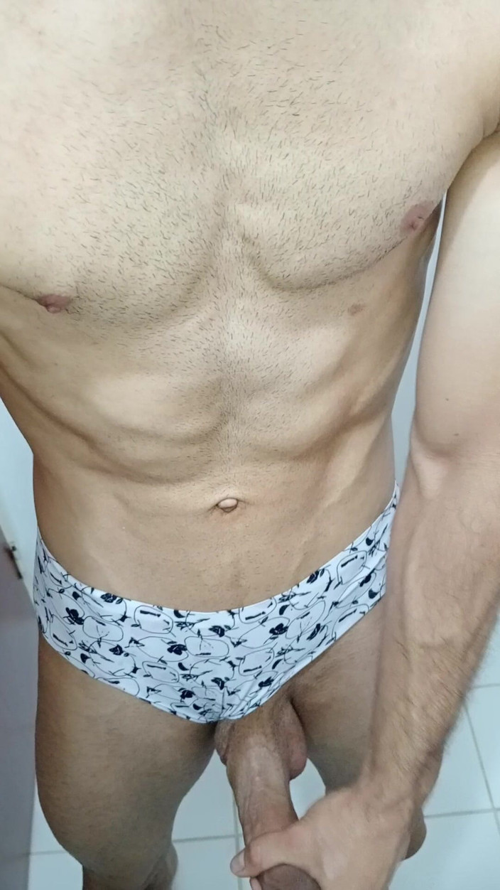 Rey rey: Miluji sperma v ústech, dlouhý jazyk, polibek, Šest balení, Fitness Posilovna, Submisivní,...