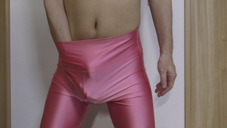 LovePantyBoy: Melancap dengan bingkap merah jambu satin