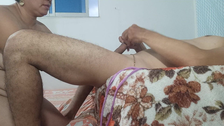 Valkyrieandluigy: Com tesão latina vizinha da garganta profunda