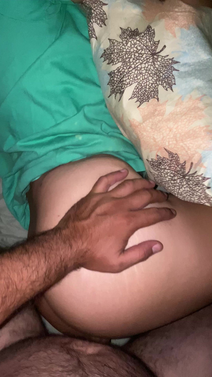 Rubis: Sexo secreto com minha enteada