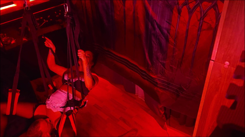 Relaxsextime: Пара Свинг на свингере