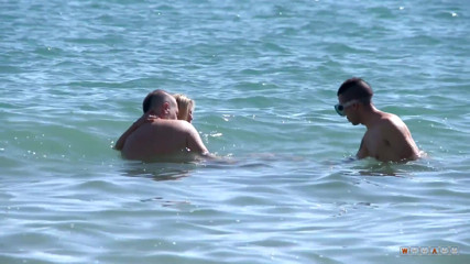 WWMAMM: Calda milf bionda succhia un grosso cazzo e viene scopata...