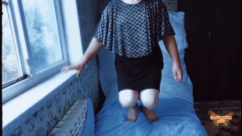 Kitty_Cross: Dämmerung. Vampir-trans spielt am fenster, weil sie menschen mit ihrem...