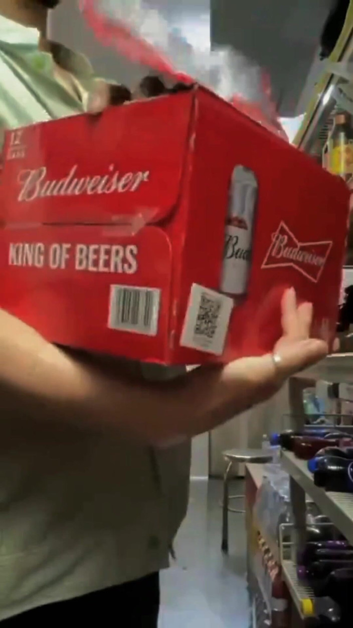 Louswee: आराम से खरीदारी, शरारती विचार