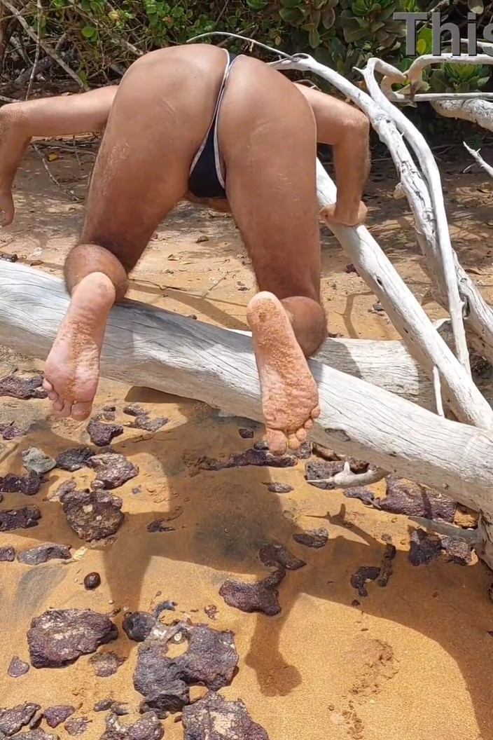 Ladysilvas: Ladysilva plajda külotlu ve ateşli götünde çok azgın