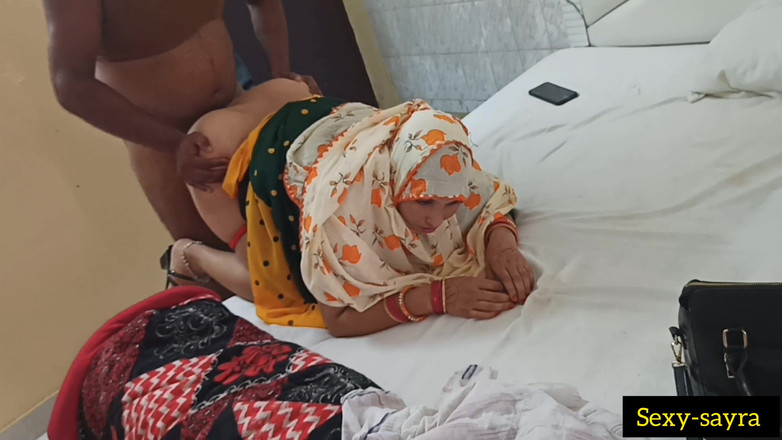 Sexy-sayra: Manželův přítel mě ošukal ve svém pokoji