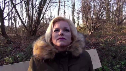 Deutschland porn: Bubbelkont milf buitenshuis geneukt