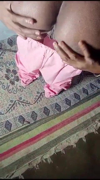 RadhaDevi: Des femmes desi indiennes se font baiser, vidéo