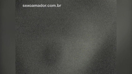 Amateurs videos: Homem grava vídeo da noiva descansando semi-nua para postar na...