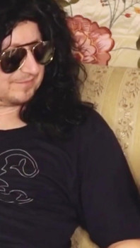 Three Sexy Friends Arrive at His House to Make Fun of His Tiny Dick