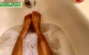 JasmineJade: Bath Foot Show Vol 1 för Min fotälskare Titta på när...